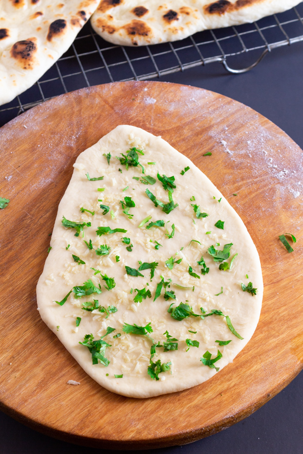 how to make garlic naan
