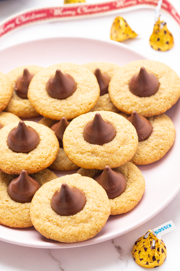 hersheys almond kisses