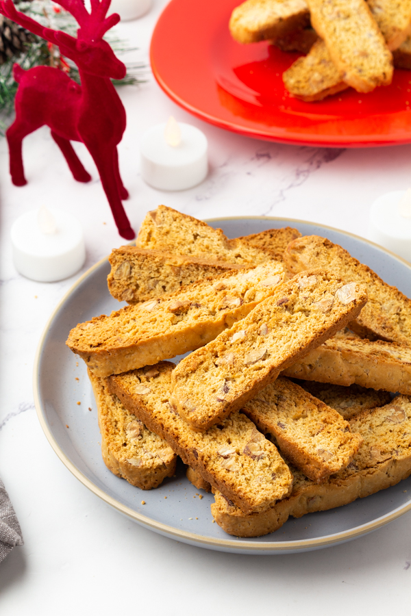 almond biscotti